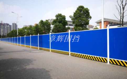 如何進(jìn)行金屬?lài)鷵醢徇\(yùn)和運(yùn)輸時(shí)的安全操作？（金屬?lài)鷵踹\(yùn)輸中的安全控制措施）