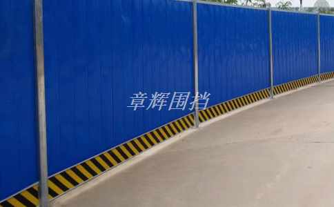 金屬圍擋的隔音效果是否滿足使用者的需求，例如在住宅、辦公室等場所的使用？